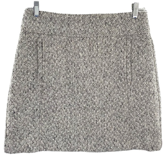 LOFT Dresses & Skirts - Loft Wool Bend Herringbone Pencil Skirt